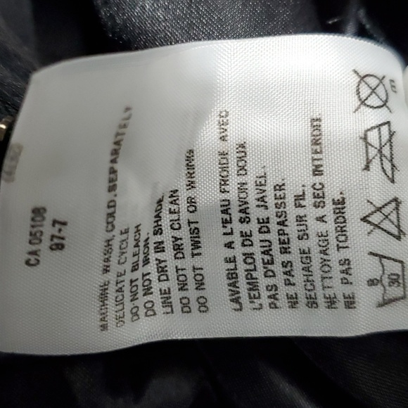 ‼️last chance. black ski suit. Women's size 4. Brand Descent. - Picture 14 of 16